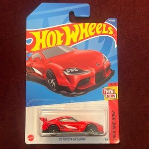 HOT WHEELS 20 TOYOTA GR SUPRA